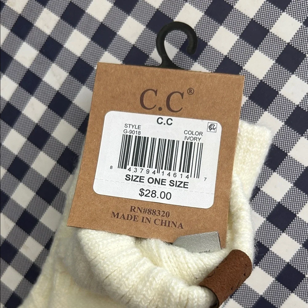 C.C ivory Touchscreen Gloves